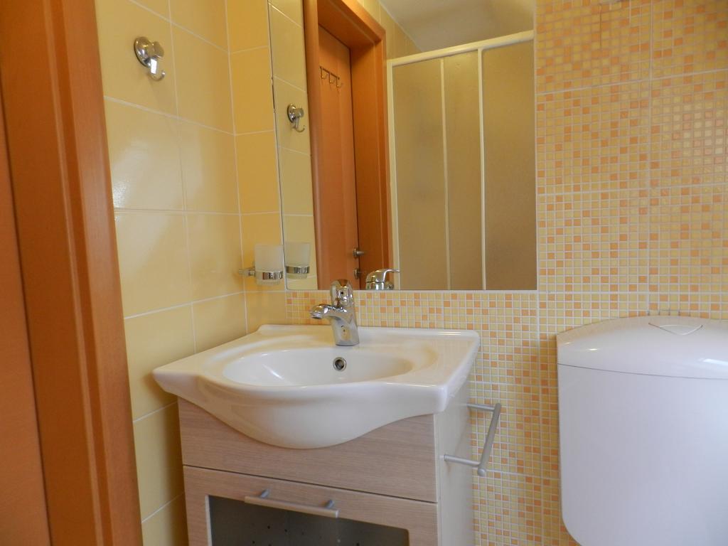 Apartments Dvor Бовец Екстер'єр фото