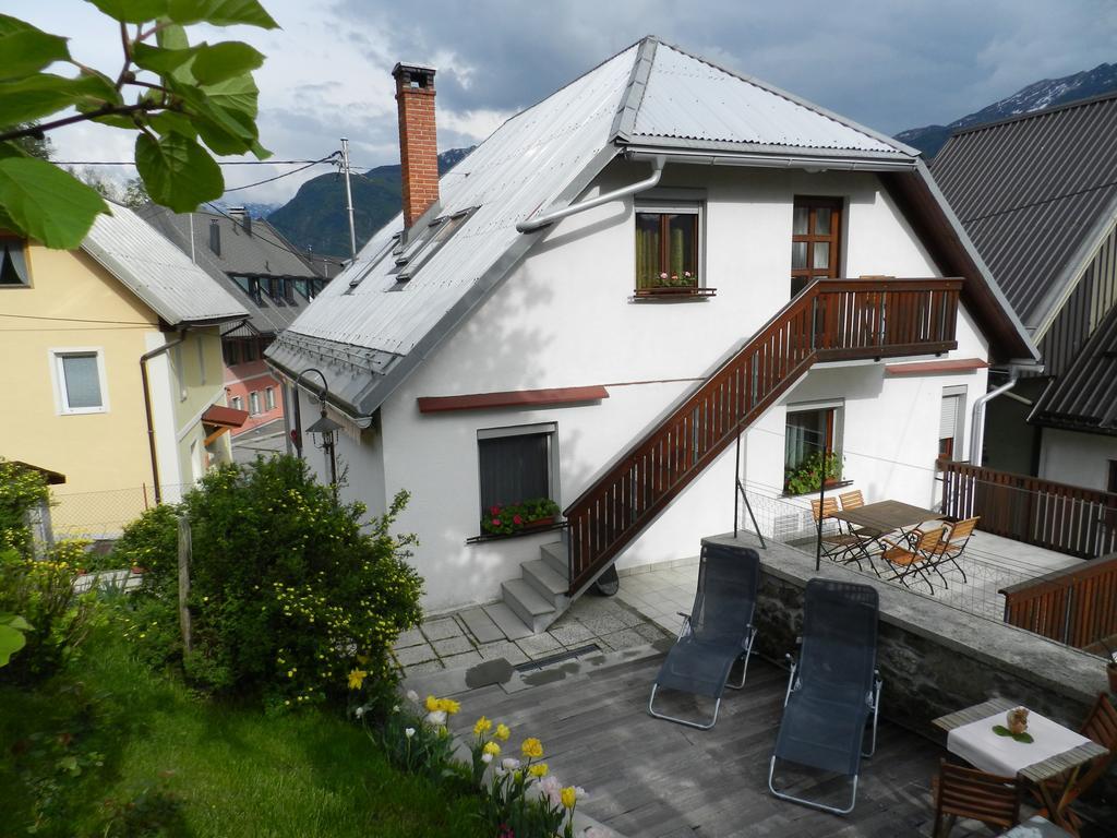Apartments Dvor Бовец Екстер'єр фото